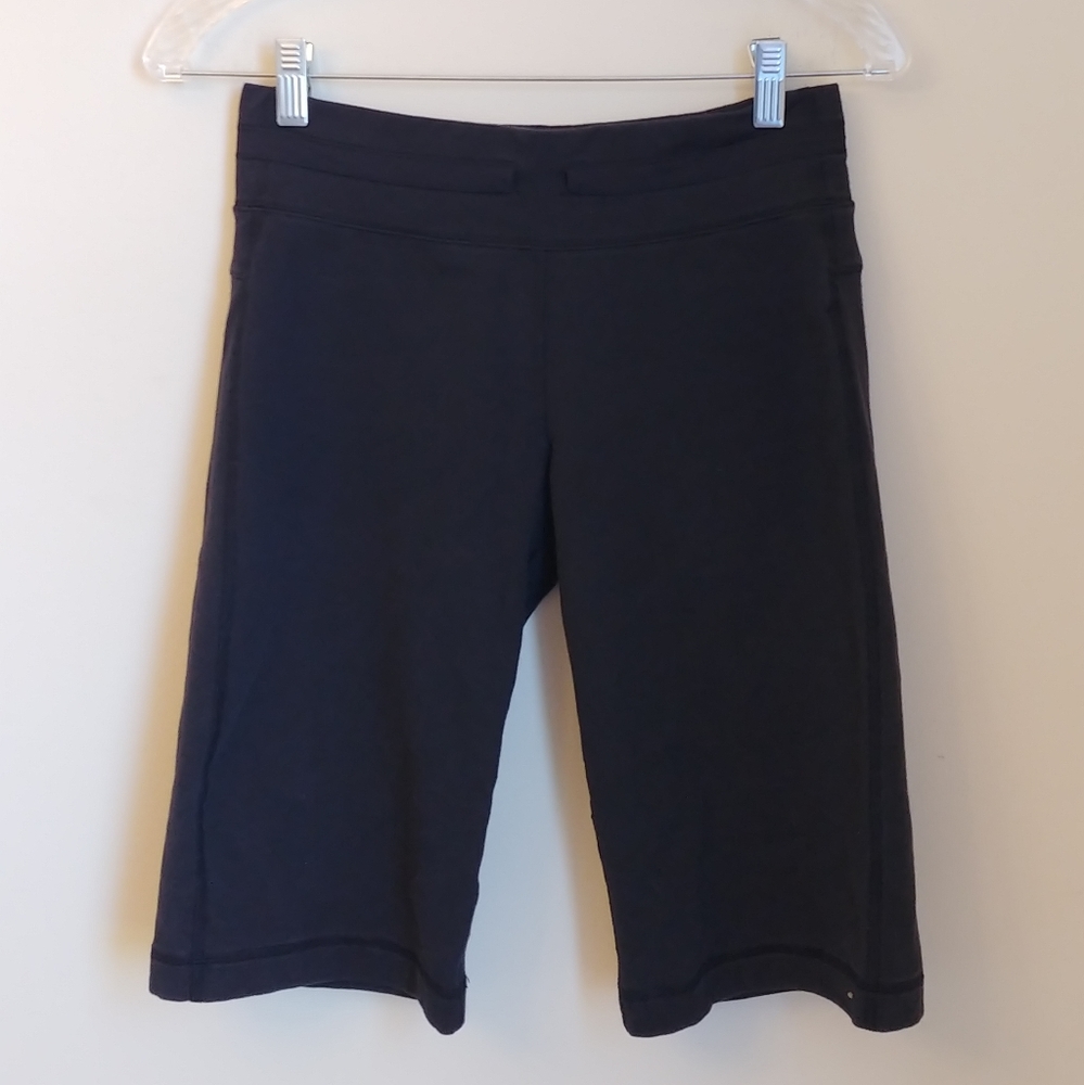 Lululemon Black Bermuda Cotton Stretch Biker Short